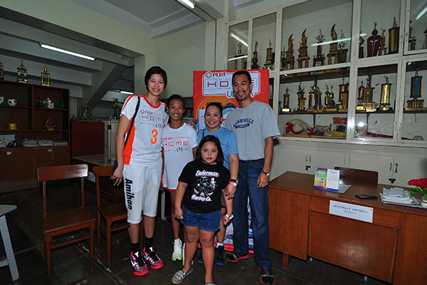 Mika Reyes with Doran Family