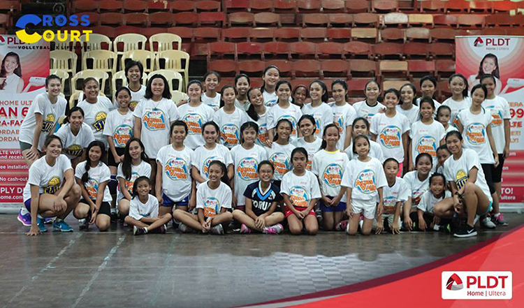 Alyssa Valdez Skills Camp at Southwestern University Cebu 2016