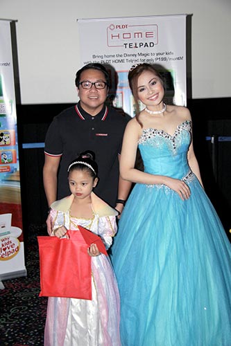 PLDT HOME executives award the three children in Best Costume