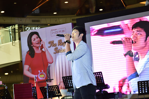Michael Pangilinan was one of the guests who sang for the crowd during the concert.