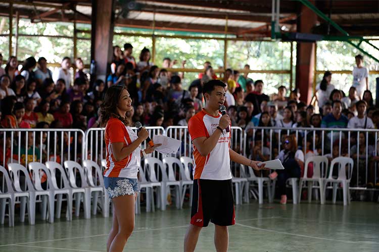 Program hosts Justin Sulit, sports caster, and Mitch Datuin, Volleyball superstar, pump up the energy at the Sta. Maria Bulacan Municipal Gym.